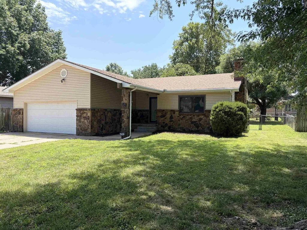 509 W 13th Avenue El Dorado KS 67042