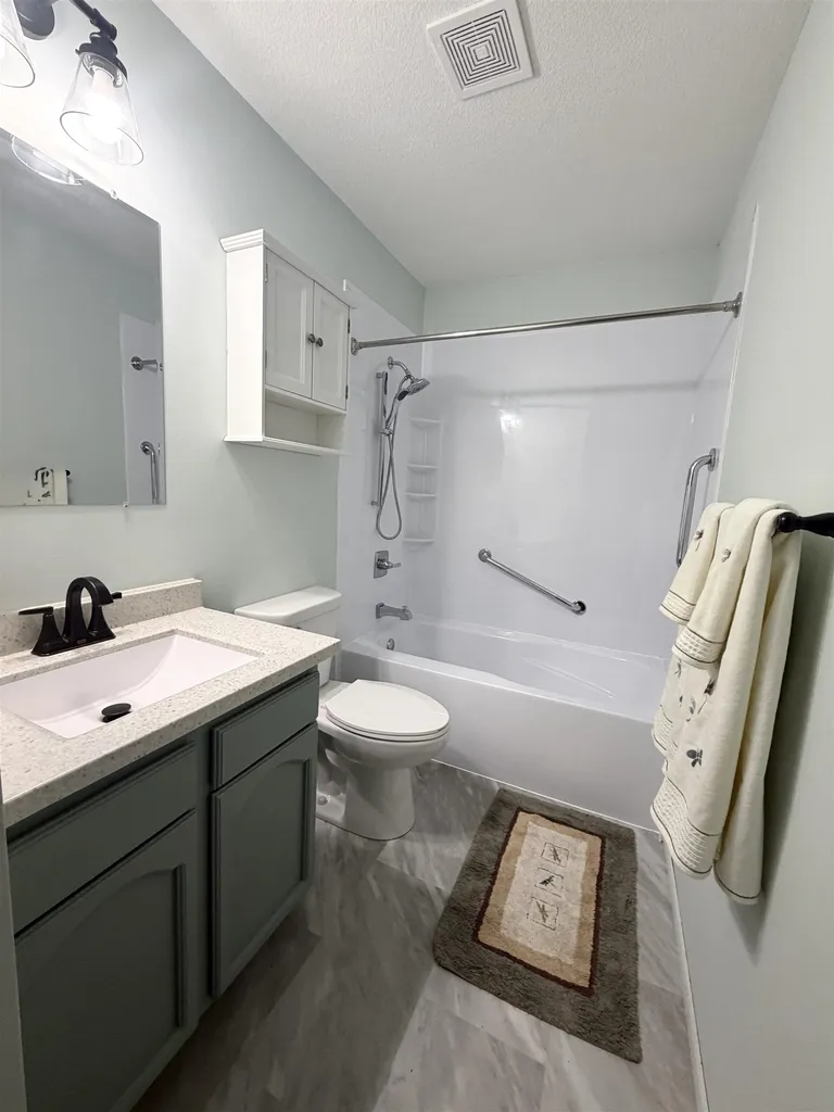 509 W 13th Avenue El Dorado KS 67042