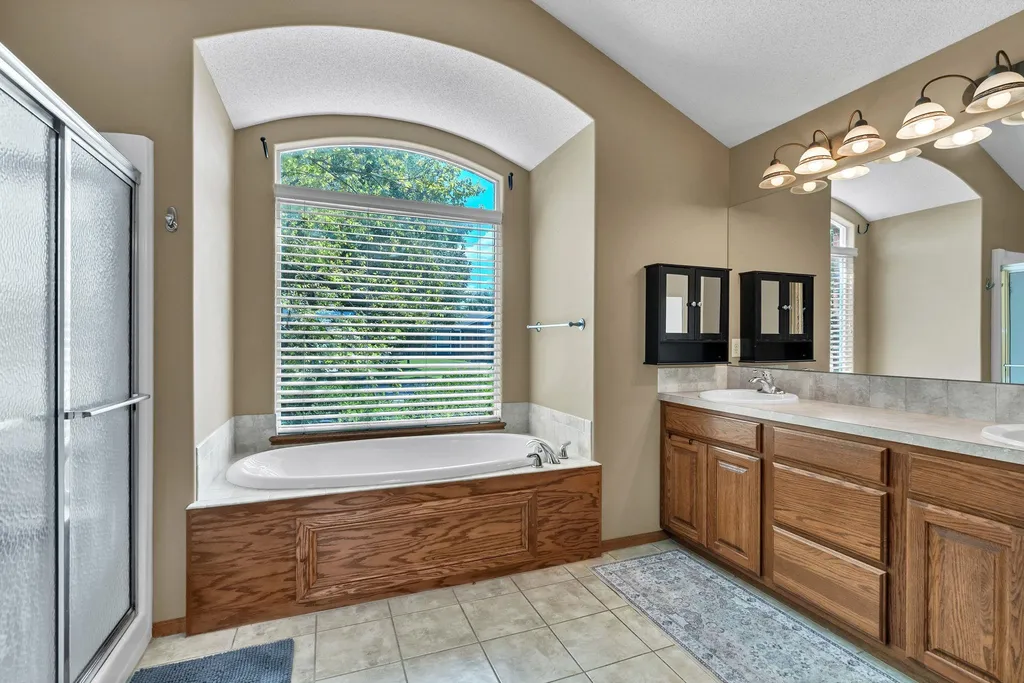 6001 W Brookview Wichita KS 67205