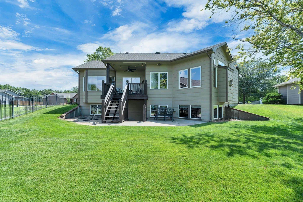 6001 W Brookview Wichita KS 67205