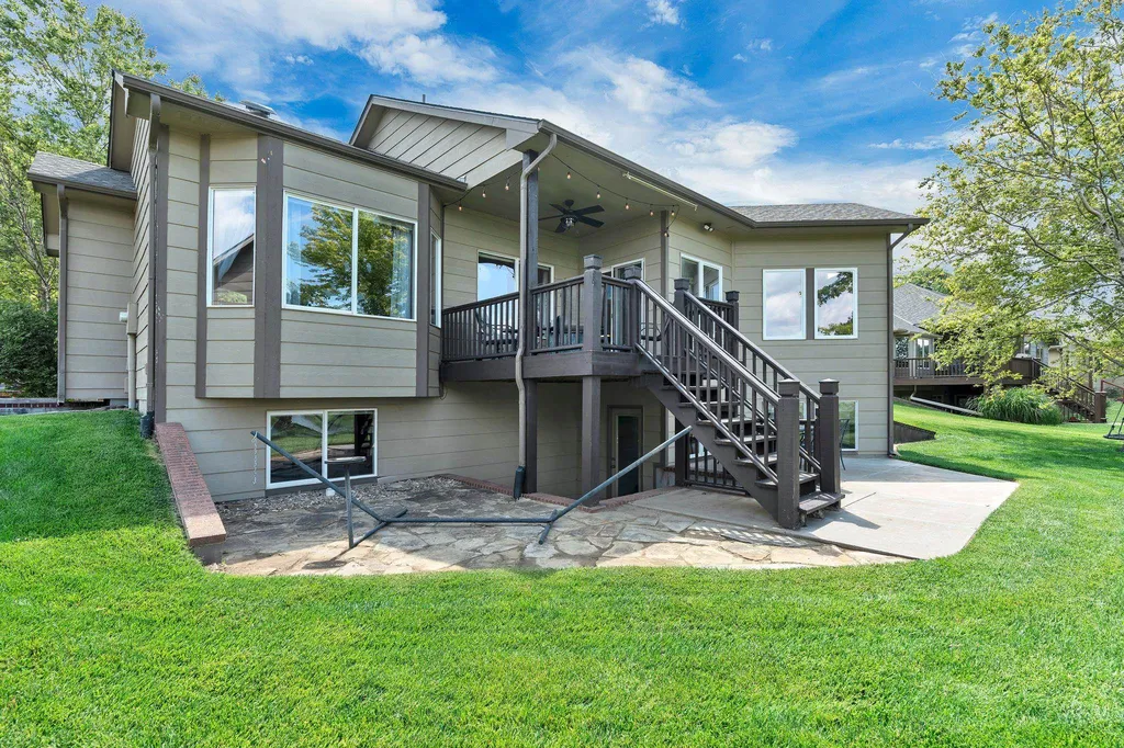 6001 W Brookview Wichita KS 67205