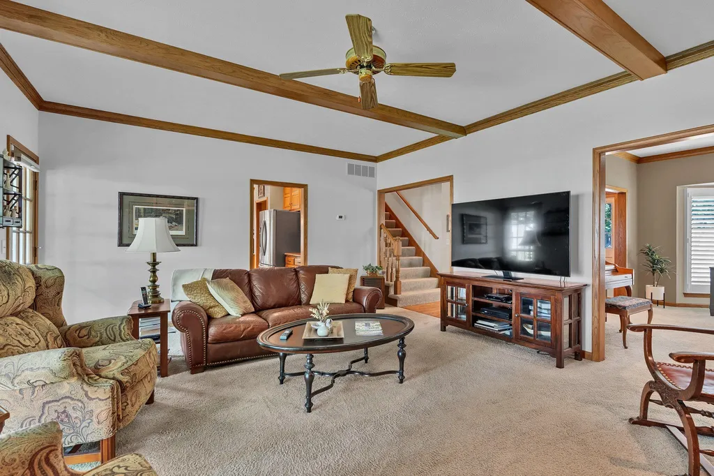 912 N Gatewood Wichita KS 67206