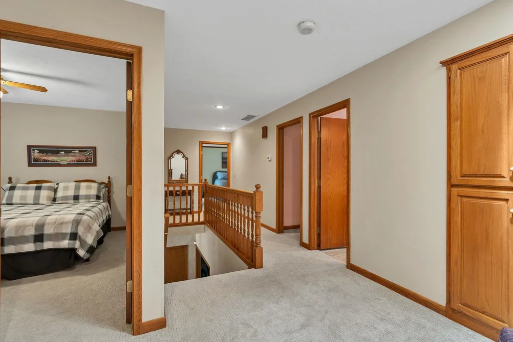 912 N Gatewood Wichita KS 67206