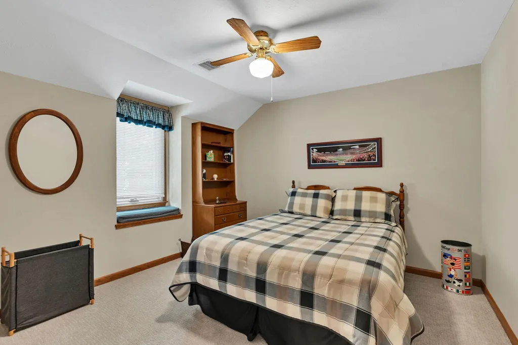 912 N Gatewood Wichita KS 67206