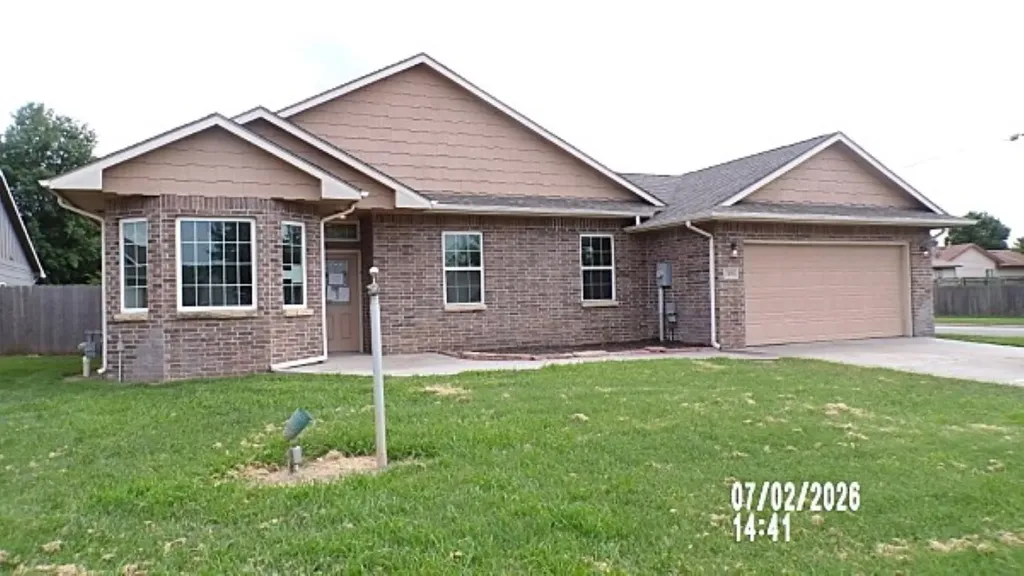 1850 S Lark Court Wichita KS 67209-4402
