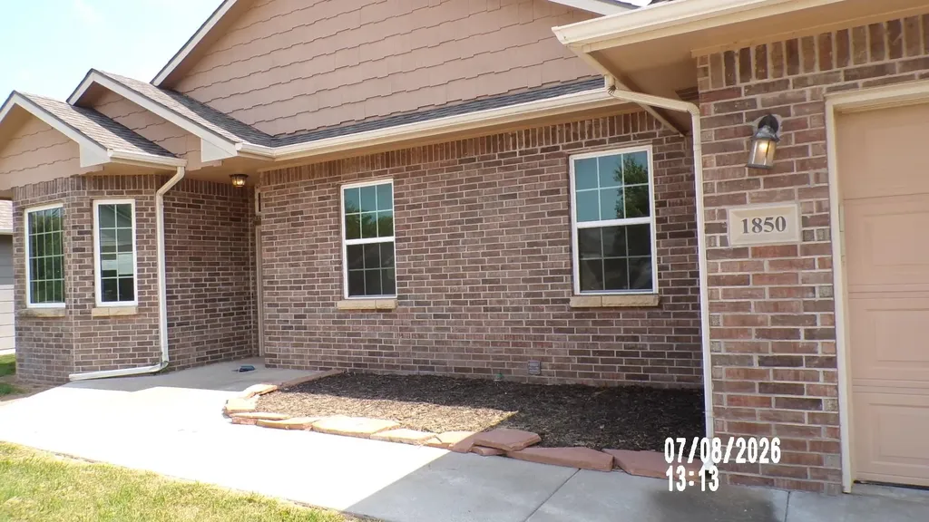 1850 S Lark Court Wichita KS 67209-4402
