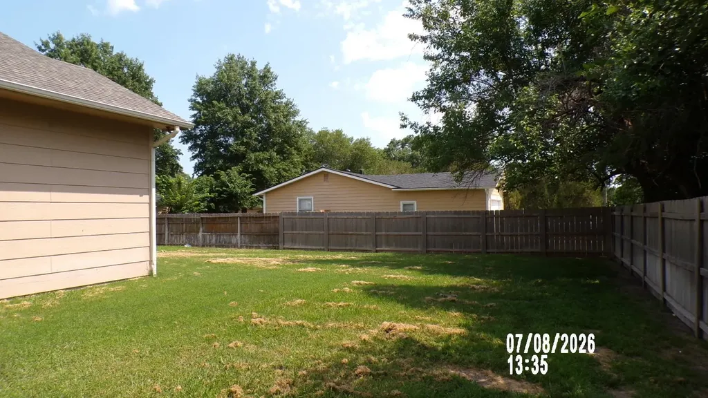 1850 S Lark Court Wichita KS 67209-4402