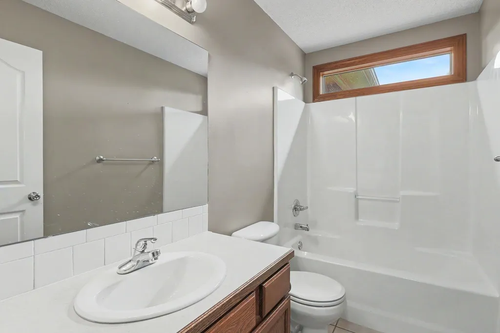 3317 N North Shore Court Wichita KS 67205