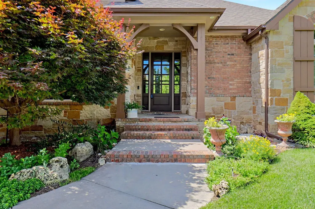 13104 E Mainsgate Circle Wichita KS 67228