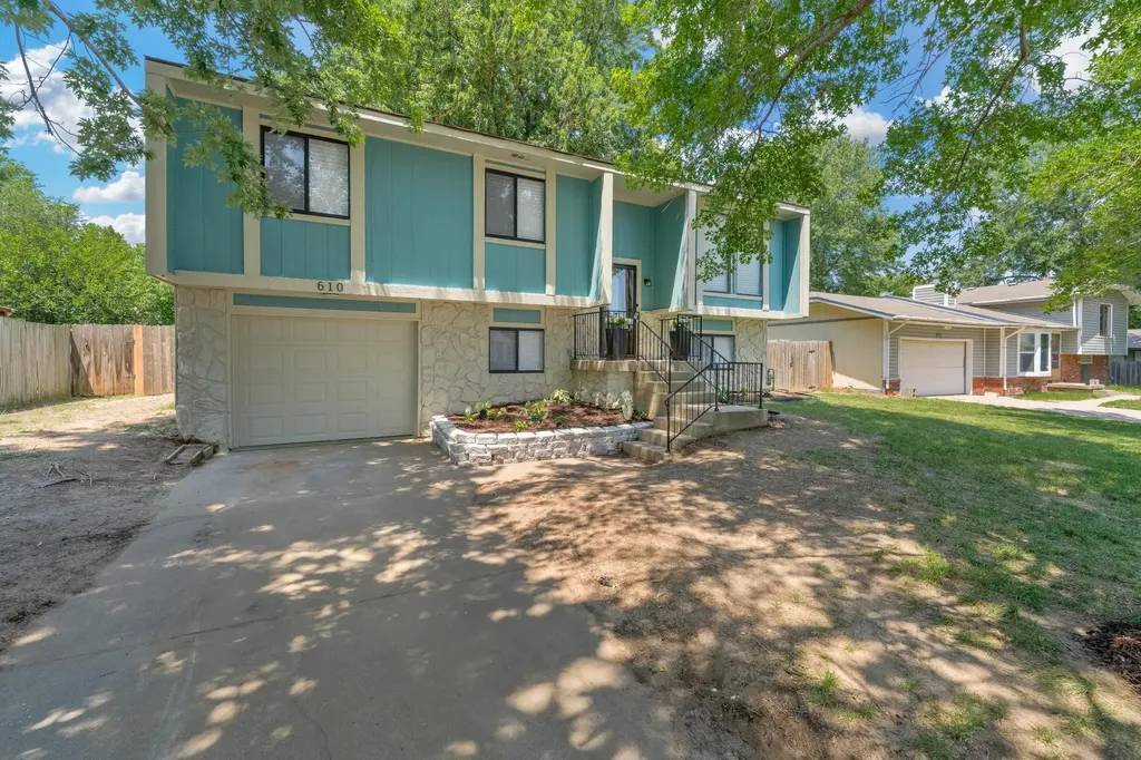610 E Campus Street Wichita KS 67216