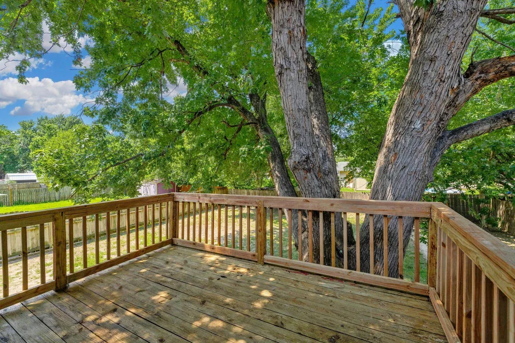 610 E Campus Street Wichita KS 67216