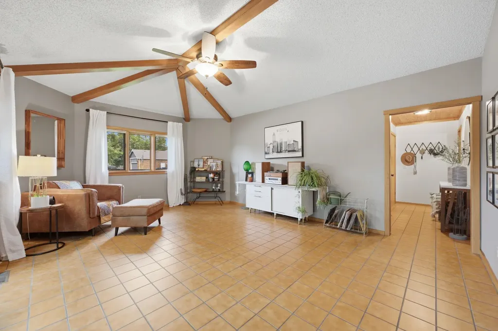 1050 S Stagecoach Street Wichita KS 67230