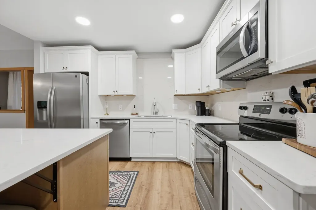 1050 S Stagecoach Street Wichita KS 67230