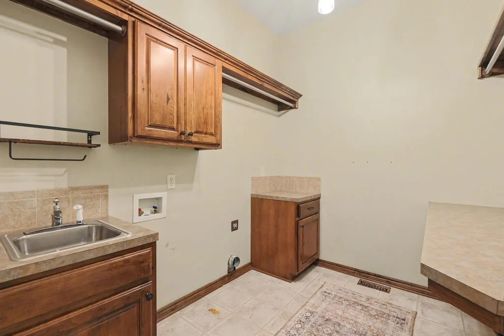 3810 N Watercress Court Maize KS 67101