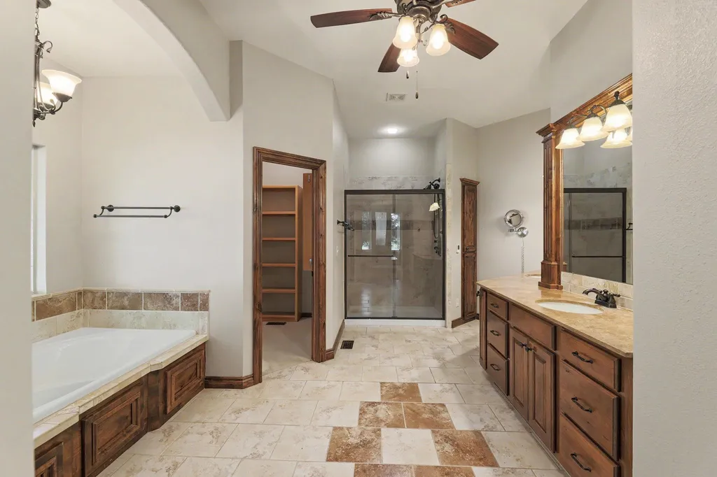 3810 N Watercress Court Maize KS 67101
