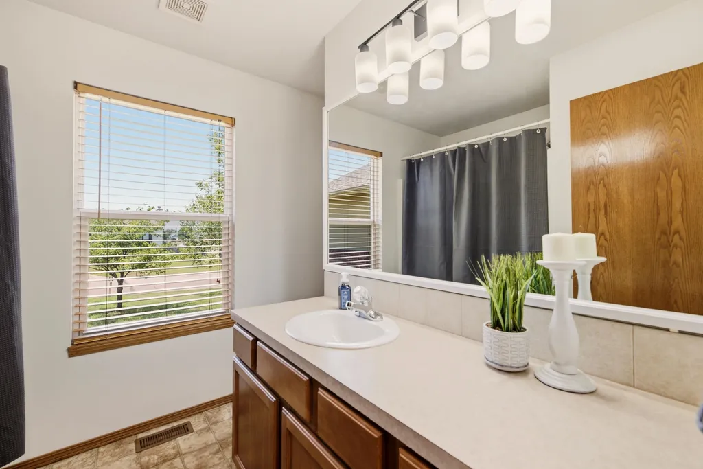 2635 E Sunnyslope Park City KS 67219