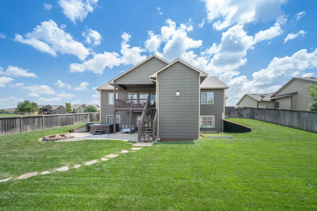 13905 E Ayesbury Street Wichita KS 67228