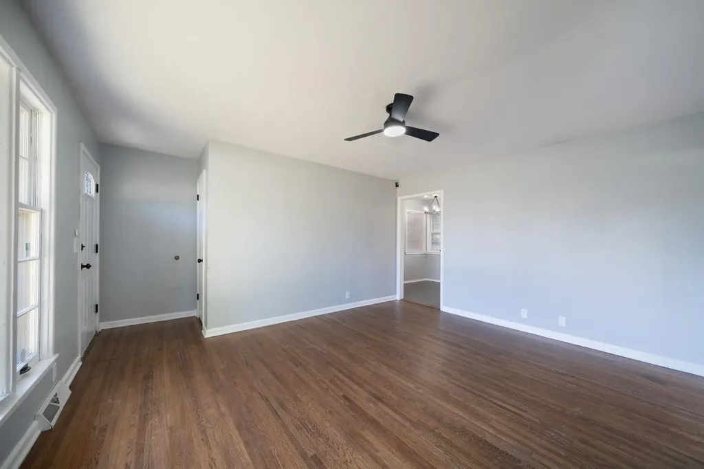 1308 E Catalina Wichita KS 67216