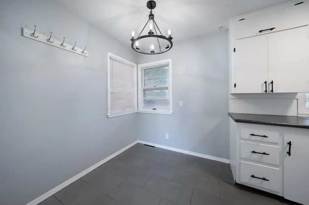 1308 E Catalina Wichita KS 67216