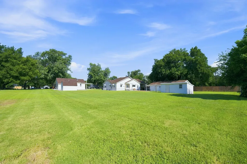 1132 N Sheridan Avenue Wichita KS 67203
