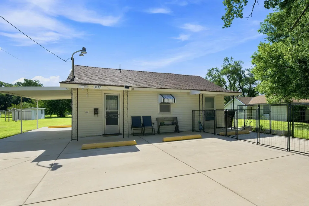 1132 N Sheridan Avenue Wichita KS 67203