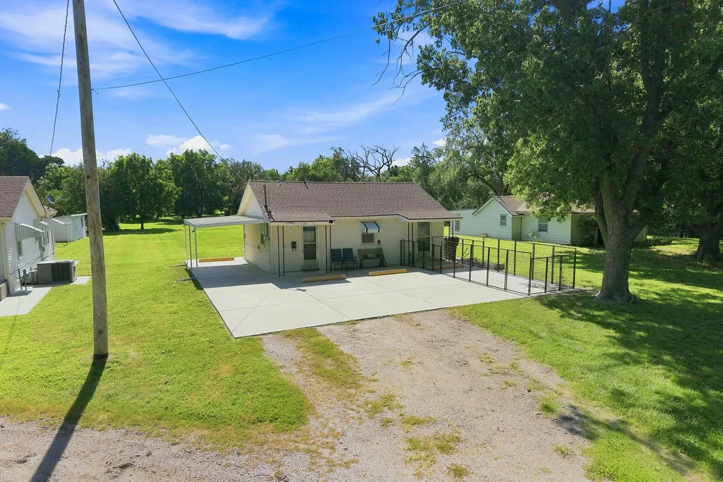 1132 N Sheridan Avenue Wichita KS 67203