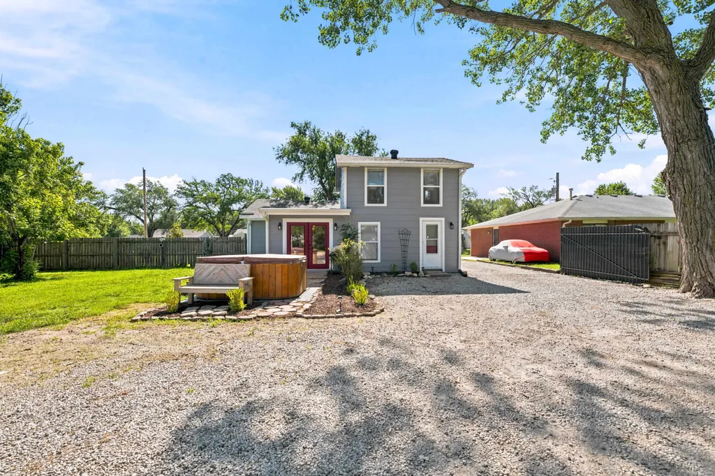 331 N Sheridan Wichita KS 67203