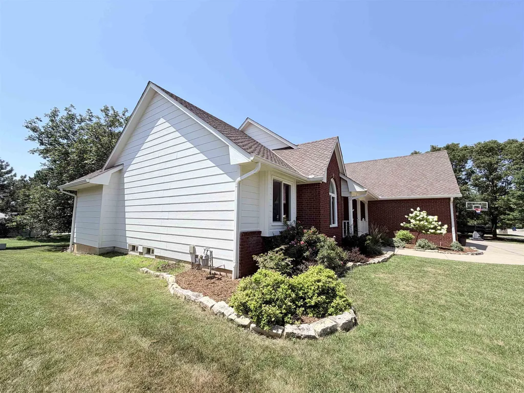 753 N Bramerton Street Andover KS 67002