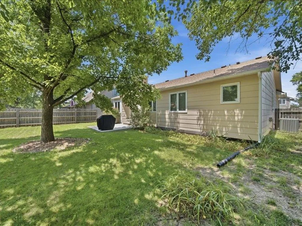 2040 N Parkridge Court Wichita KS 67212