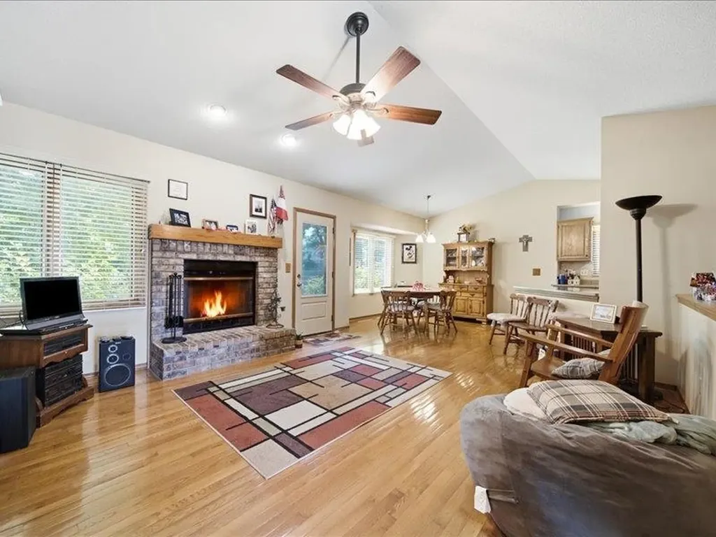 2040 N Parkridge Court Wichita KS 67212