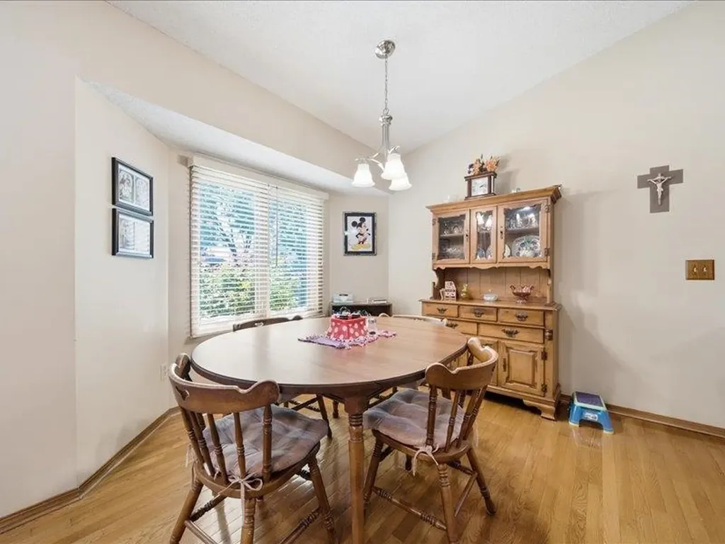 2040 N Parkridge Court Wichita KS 67212