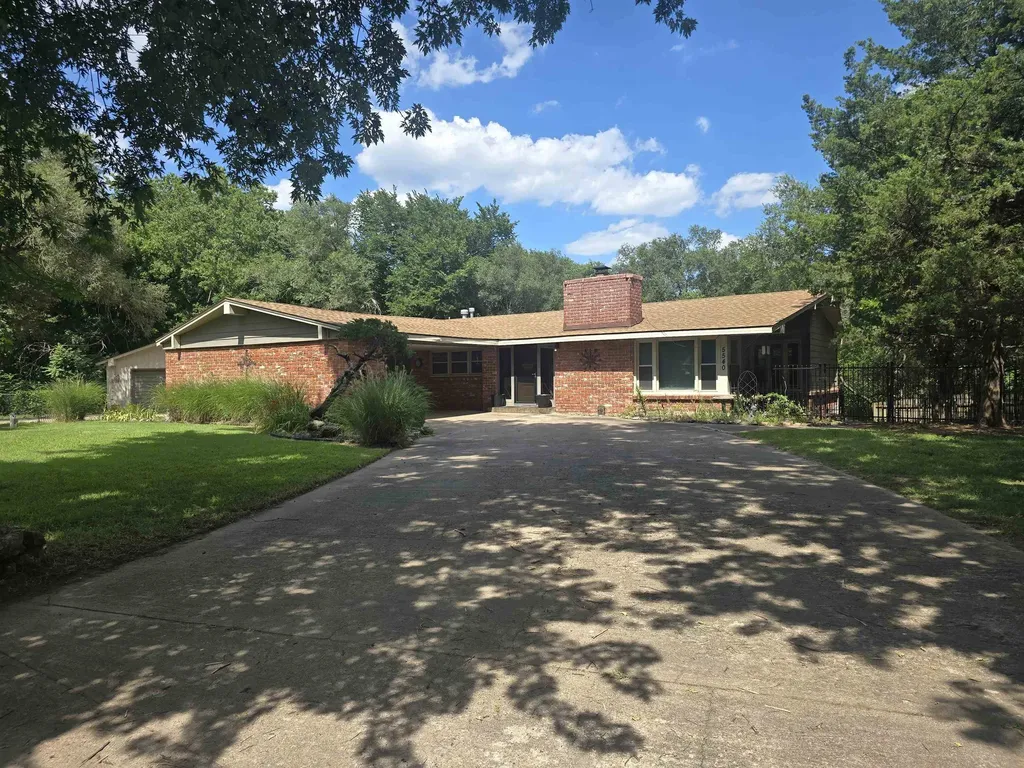 5540 N Porter Wichita KS 67204