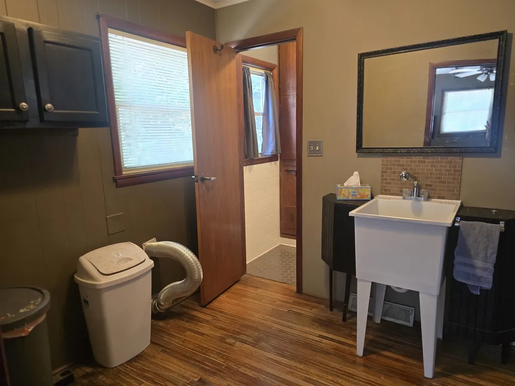 5540 N Porter Wichita KS 67204