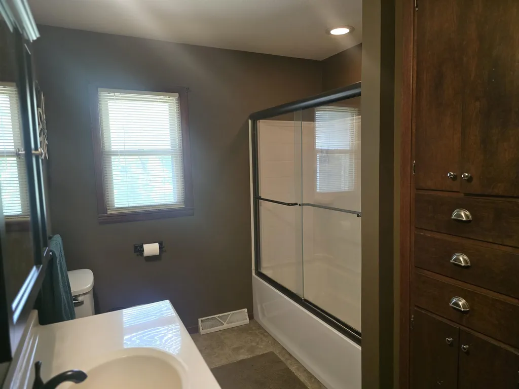 5540 N Porter Wichita KS 67204