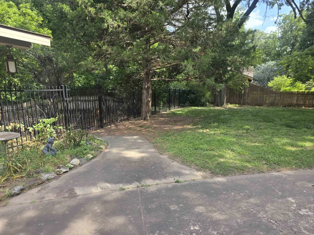 5540 N Porter Wichita KS 67204