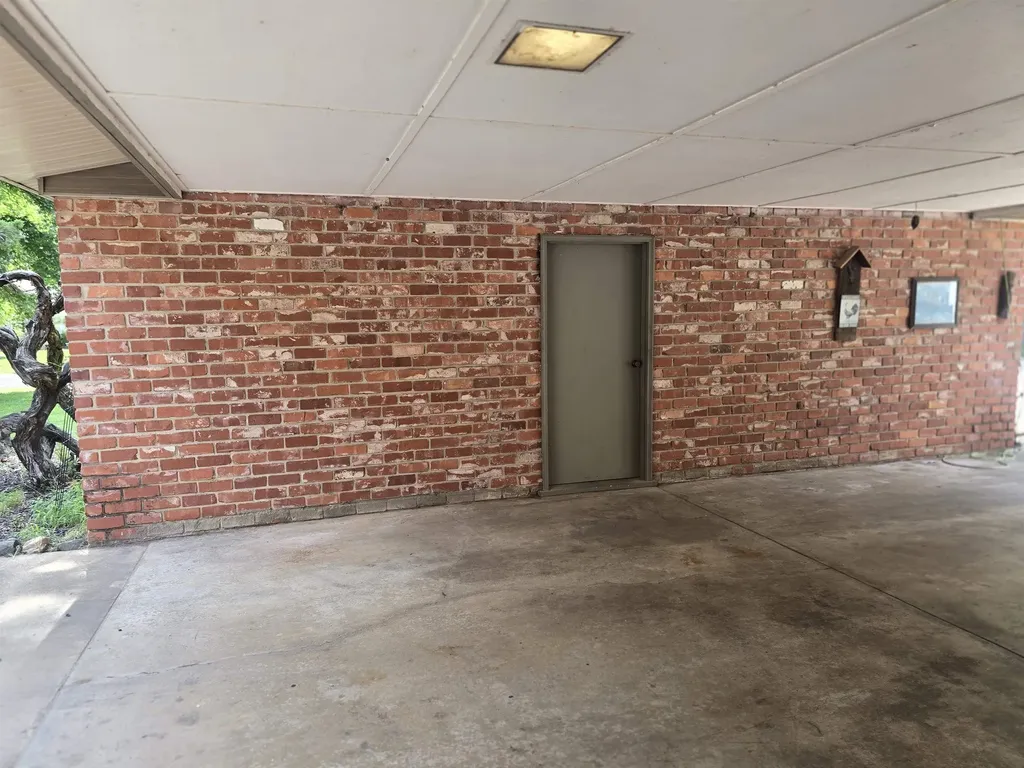 5540 N Porter Wichita KS 67204