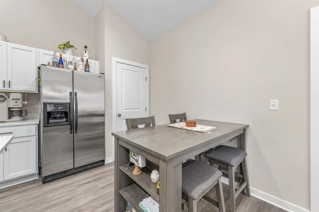 12019 W Shadow Lakes Wichita KS 67205