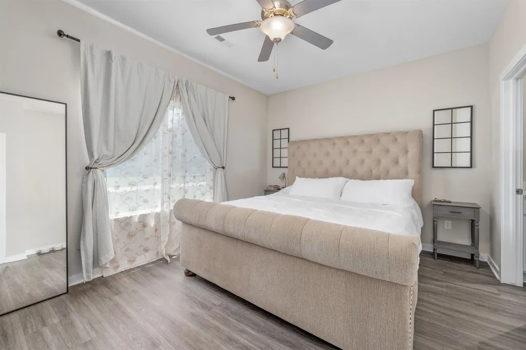 12019 W Shadow Lakes Wichita KS 67205