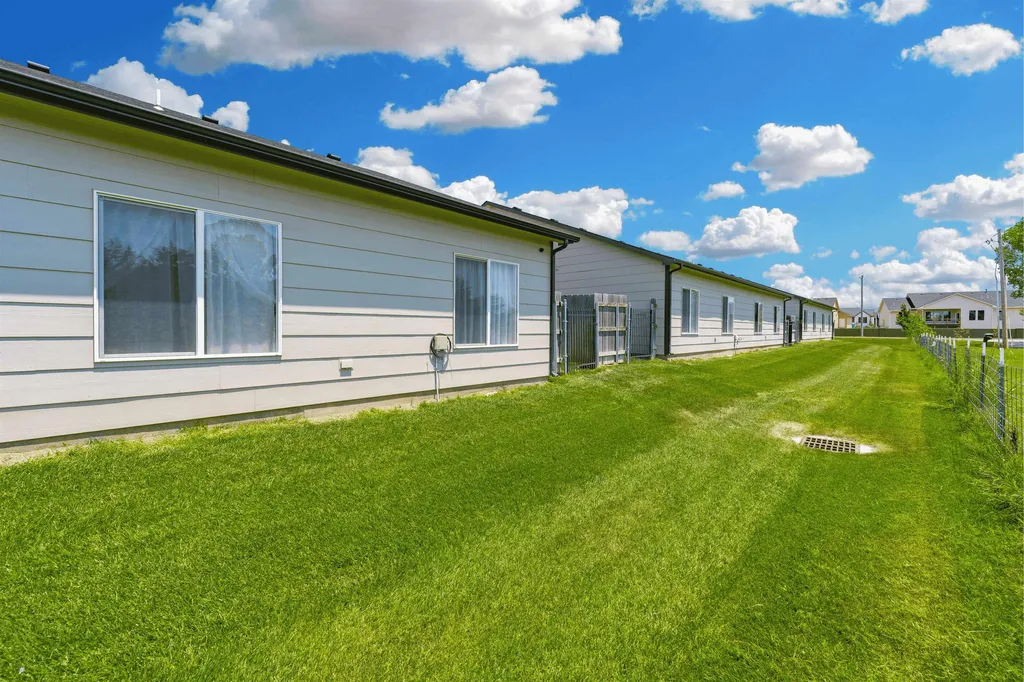12019 W Shadow Lakes Wichita KS 67205