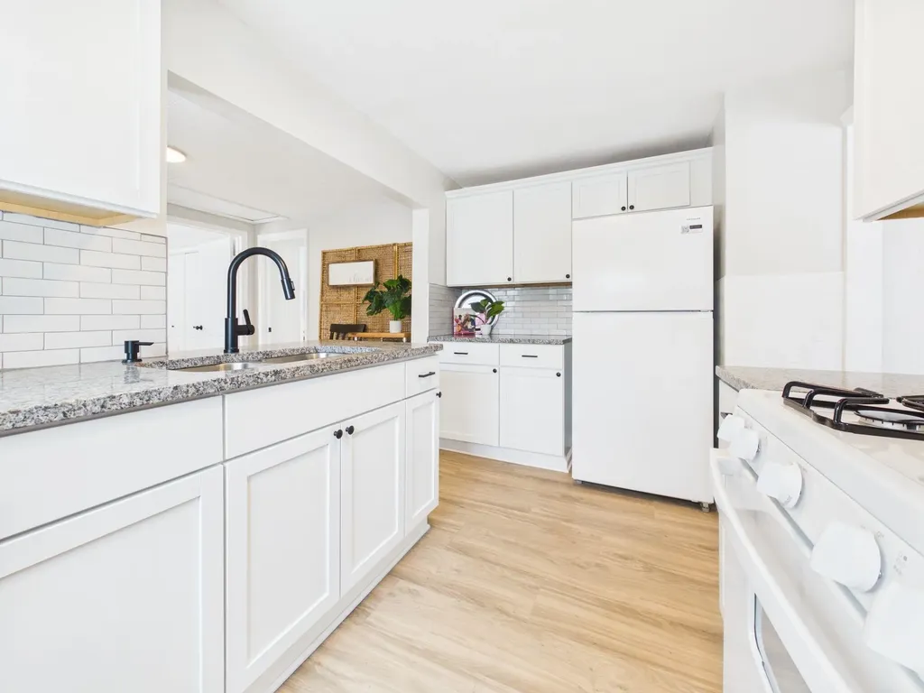 429 S Knight Street Wichita KS 67213