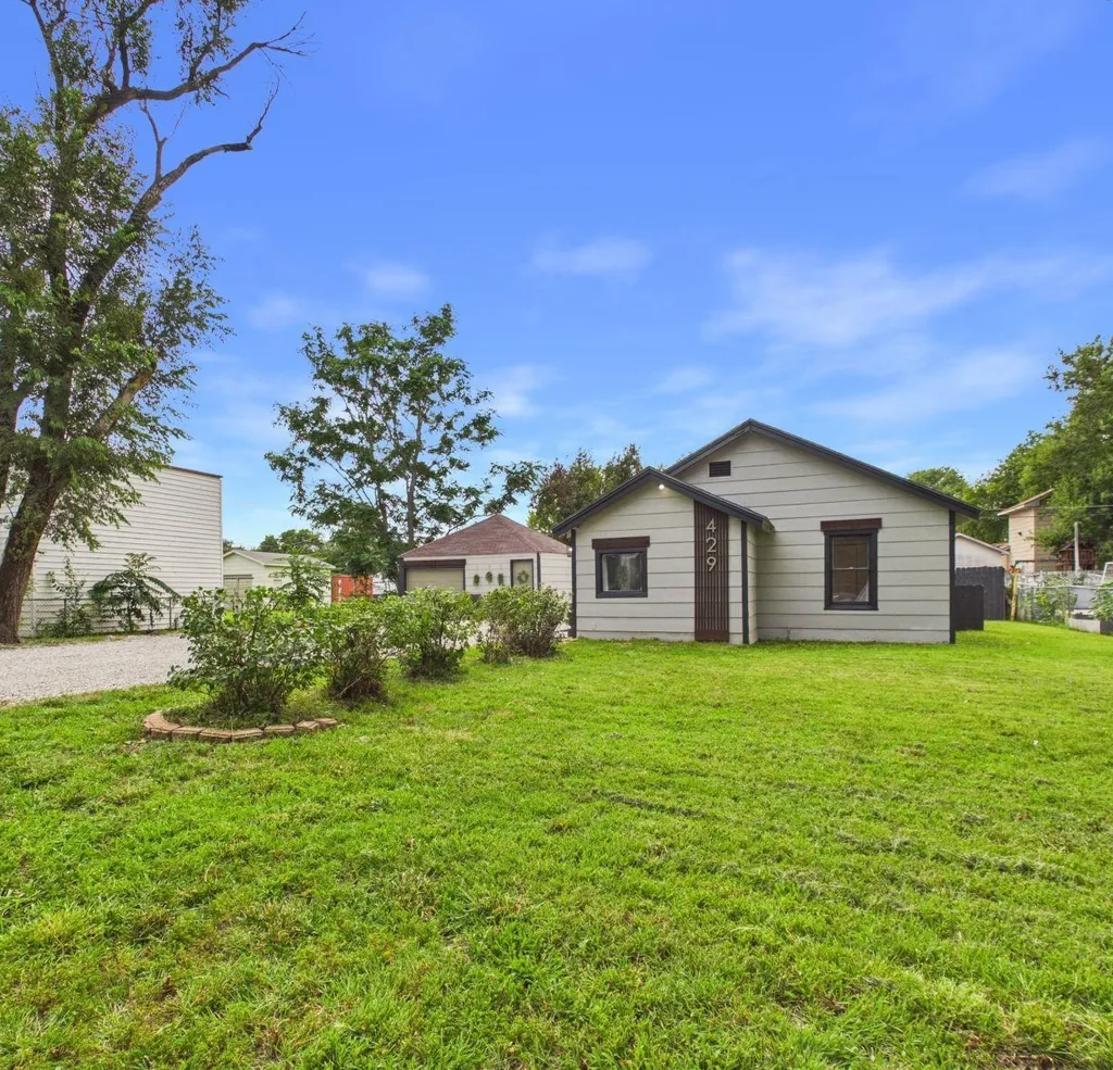 429 S Knight Street Wichita KS 67213