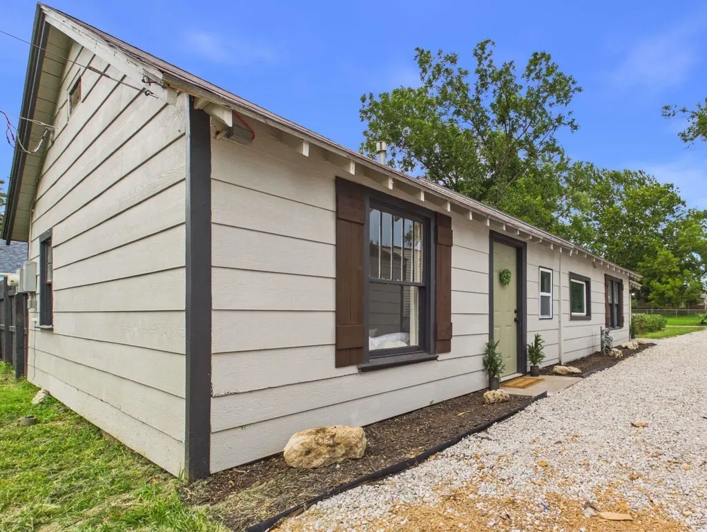 429 S Knight Street Wichita KS 67213