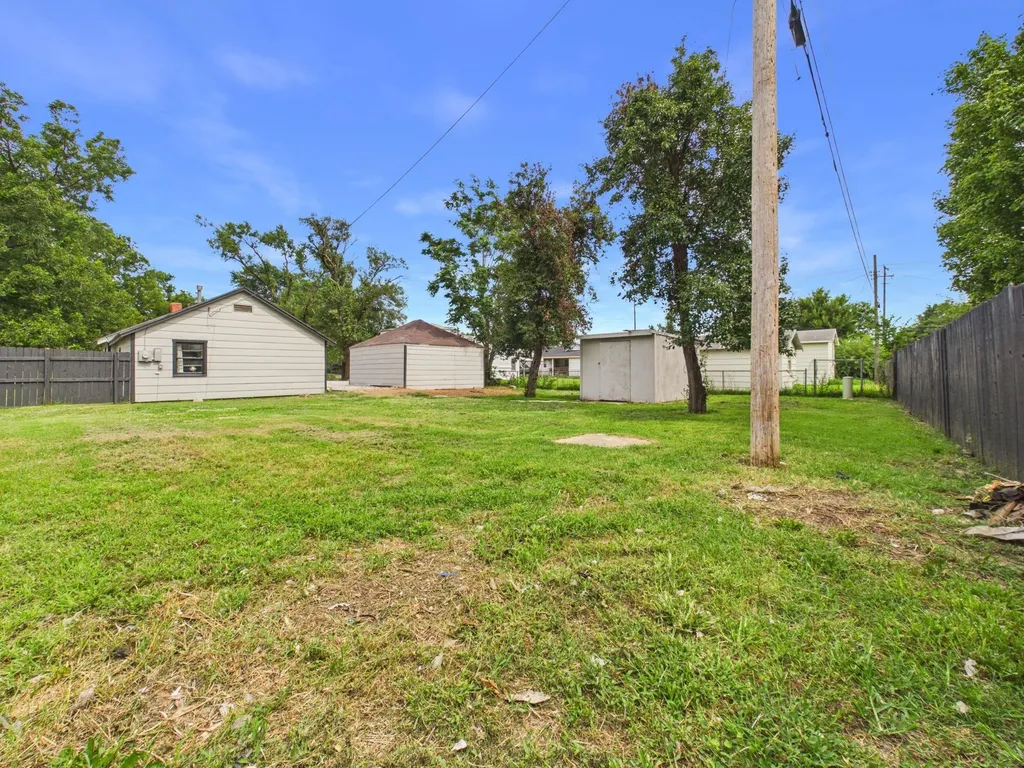 429 S Knight Street Wichita KS 67213
