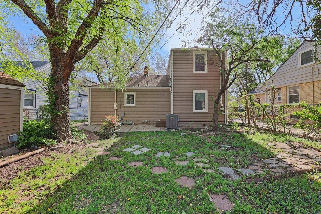 225 S Glendale Wichita KS 67218