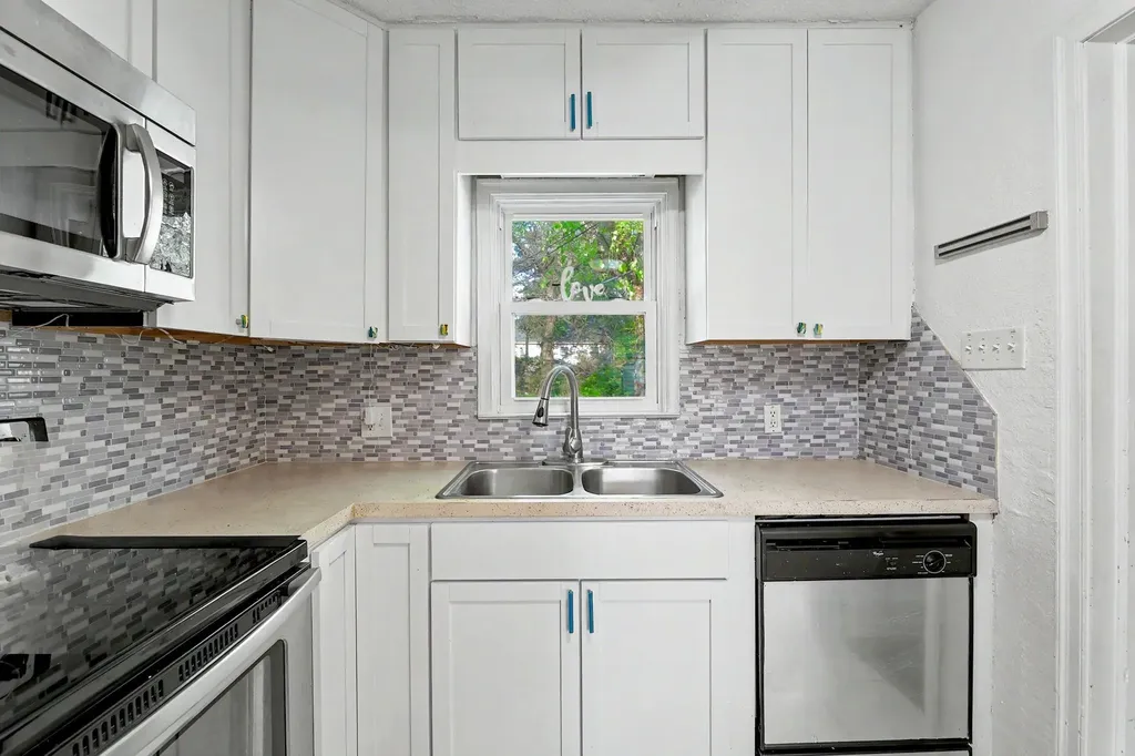 225 S Glendale Wichita KS 67218