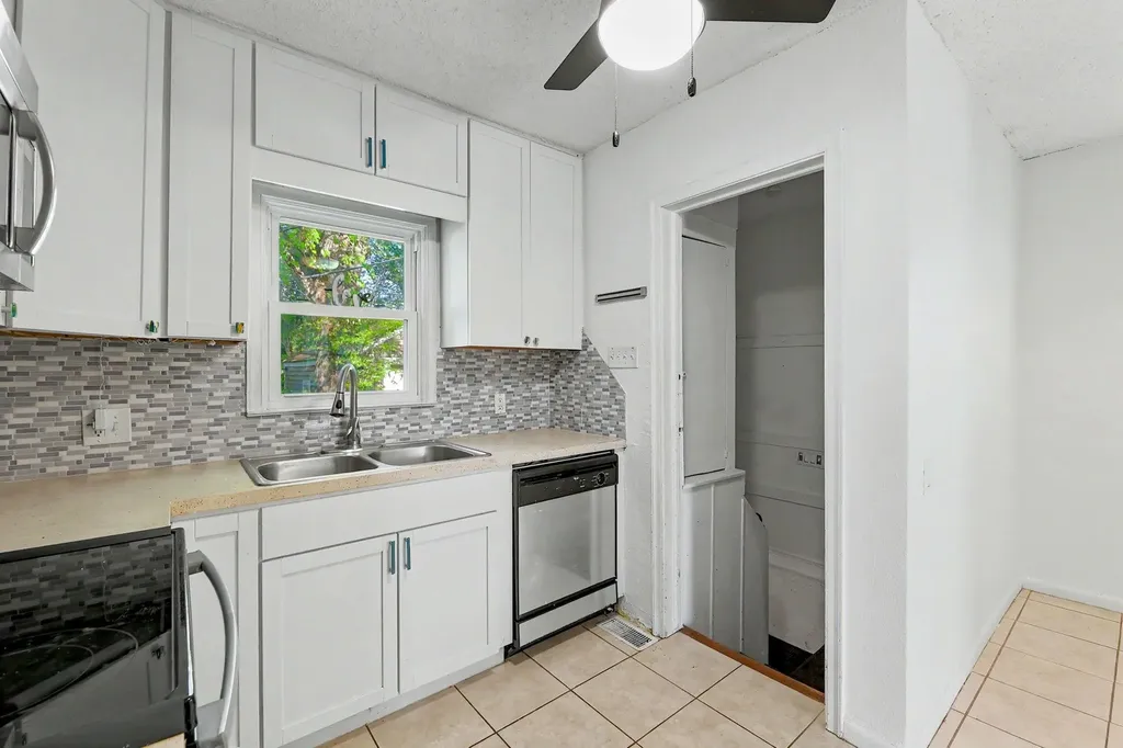 225 S Glendale Wichita KS 67218