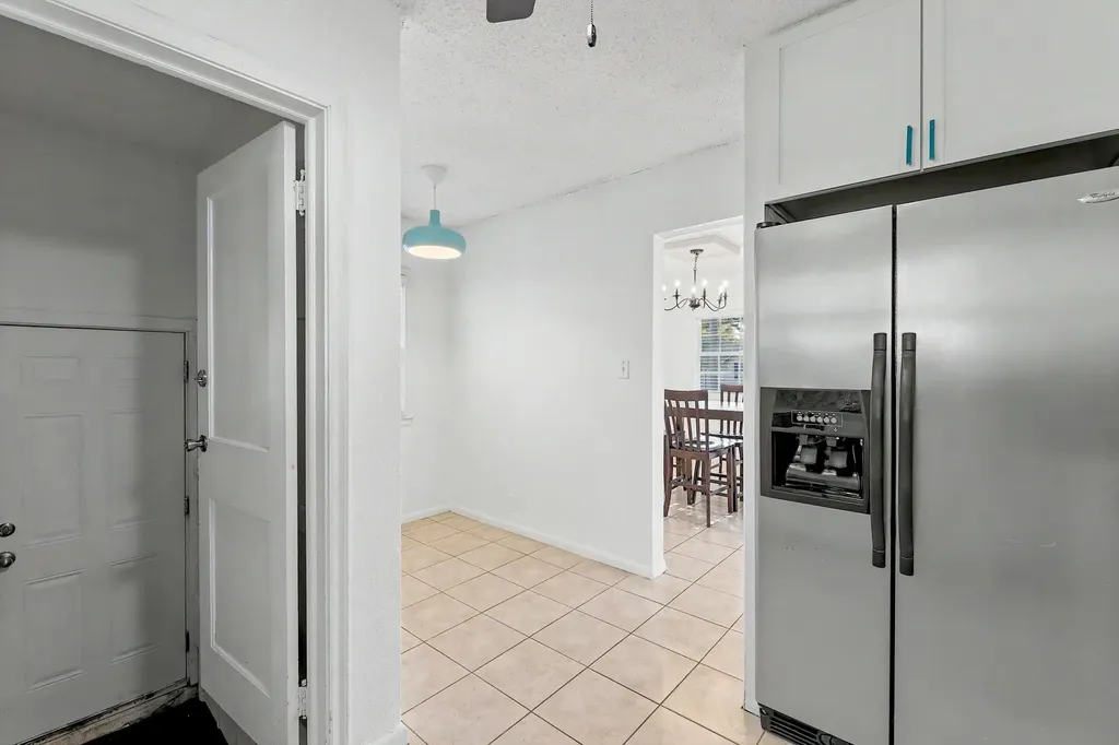 225 S Glendale Wichita KS 67218