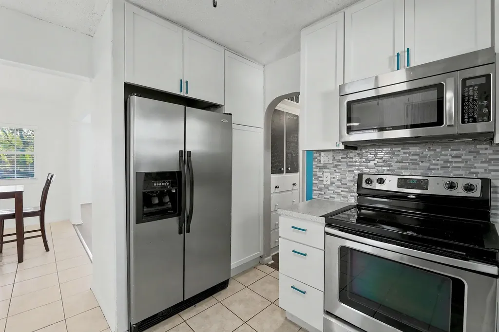 225 S Glendale Wichita KS 67218