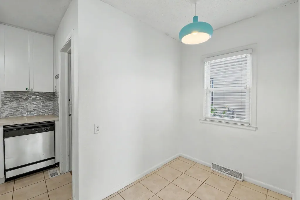 225 S Glendale Wichita KS 67218