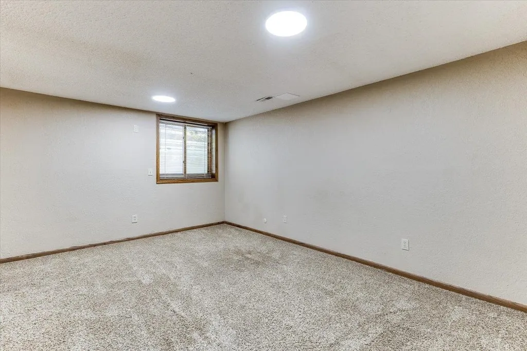 1309 S Bridgewater Drive Wichita KS 67209